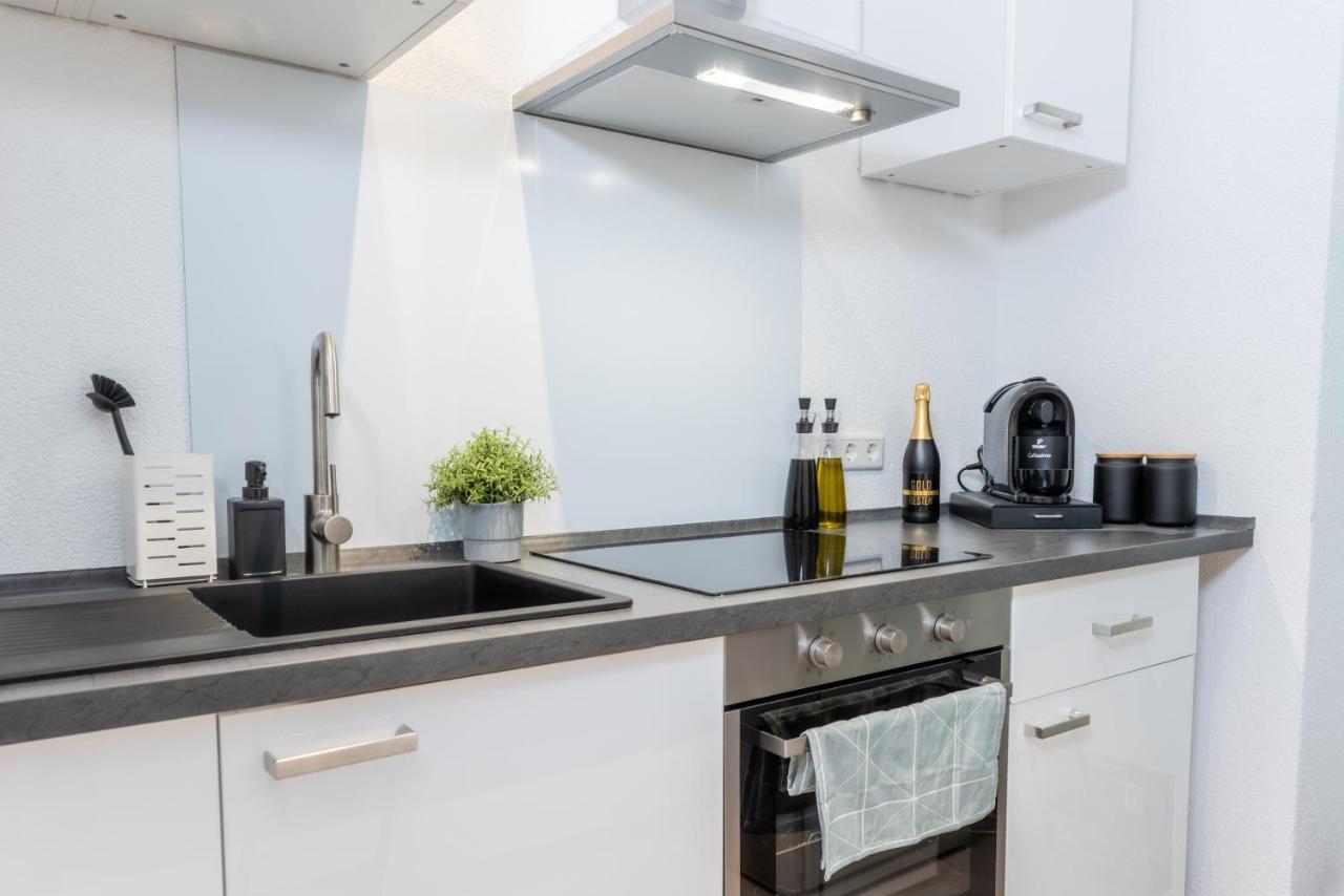 Ferienwohnung Deluxe Flat, Ps4, Parken, Netflix, Zentral Offenbach am Main Exterior foto