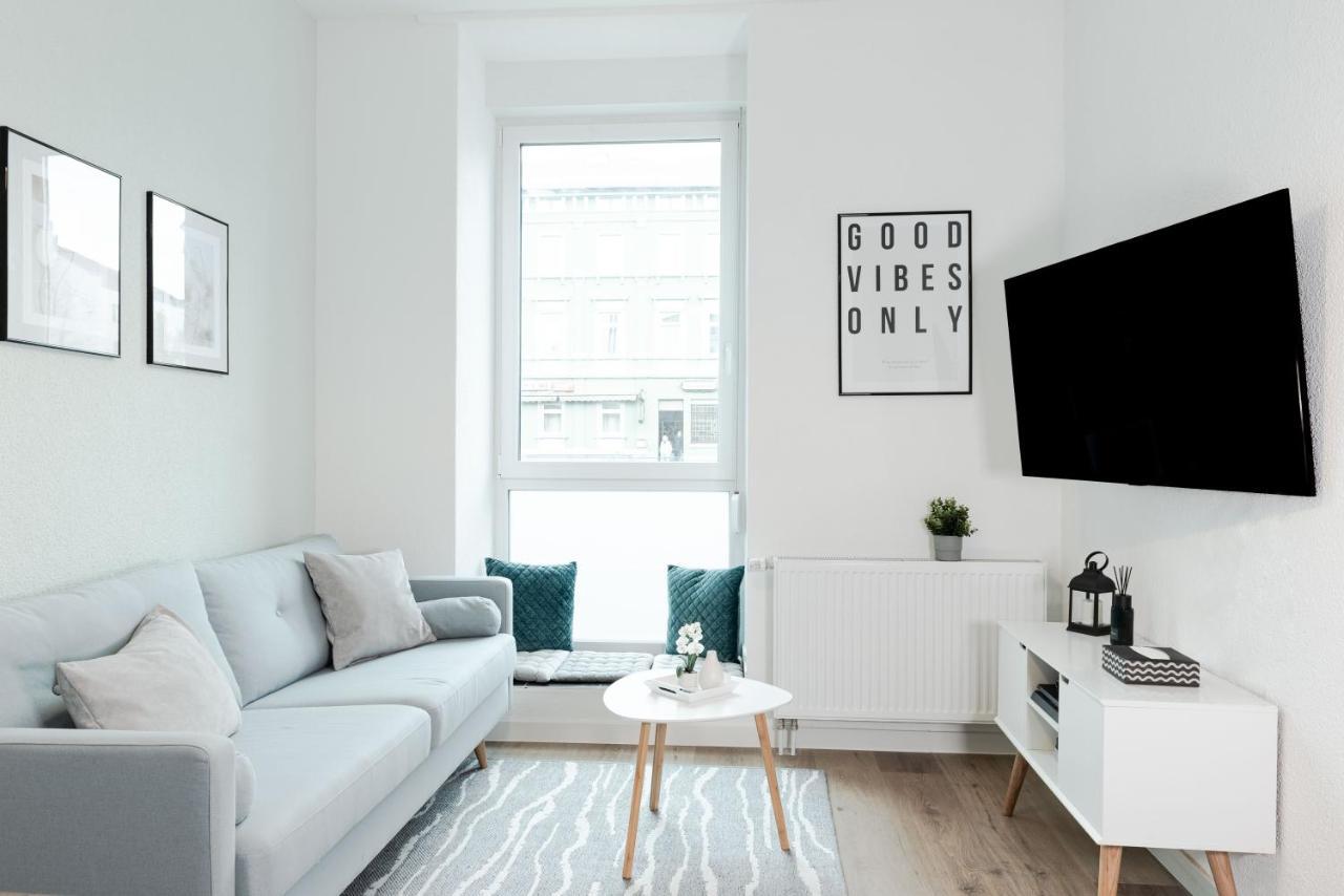 Ferienwohnung Deluxe Flat, Ps4, Parken, Netflix, Zentral Offenbach am Main Exterior foto