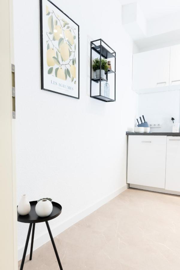Ferienwohnung Deluxe Flat, Ps4, Parken, Netflix, Zentral Offenbach am Main Exterior foto